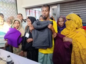 ১০০ শীতার্ত মানুষের মাঝে কম্বল বিতরণ